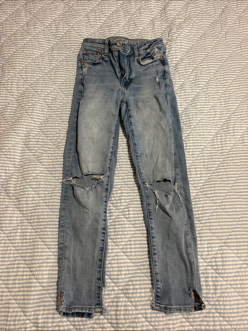 American Eagle Outfitters Light Blue Ripped Skinny Jeans